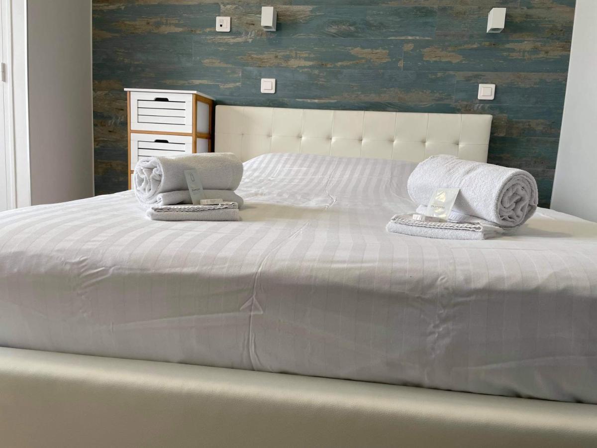 Hotel De La Plage Quineville Экстерьер фото