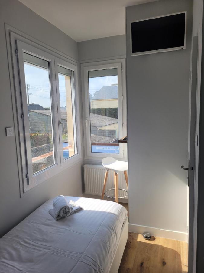Hotel De La Plage Quineville Экстерьер фото