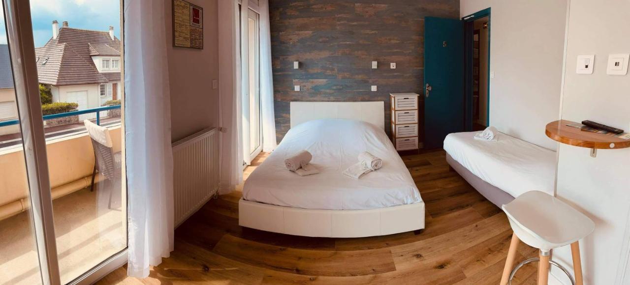 Hotel De La Plage Quineville Экстерьер фото